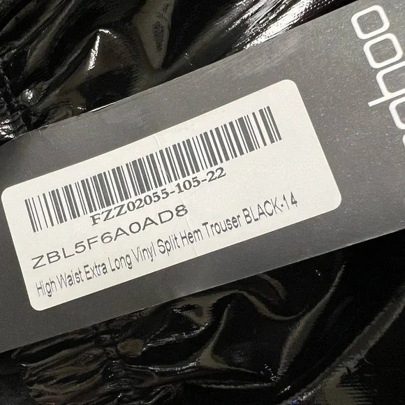 NWT Boohoo HIGH WAIST EXTRA LONG VINYL PVC SPLIT HEM PANTS - Picture 7 of 8